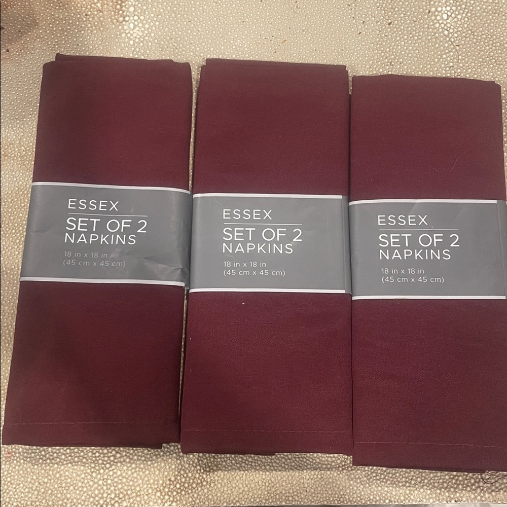Red Wine Napkins Set of 2 Napkins 3/pg New 100% Polyester 6 Total